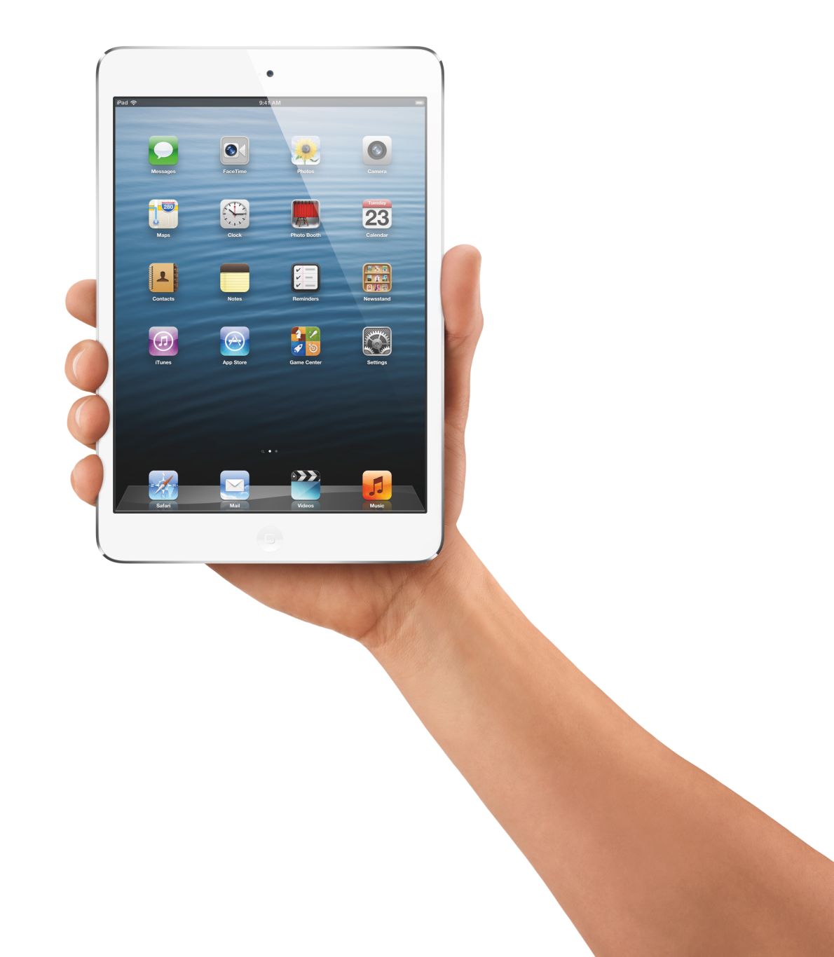 Tablet in hand PNG image    图片编号:8574
