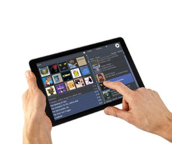 Tablet in hands PNG image    图片编号:8588