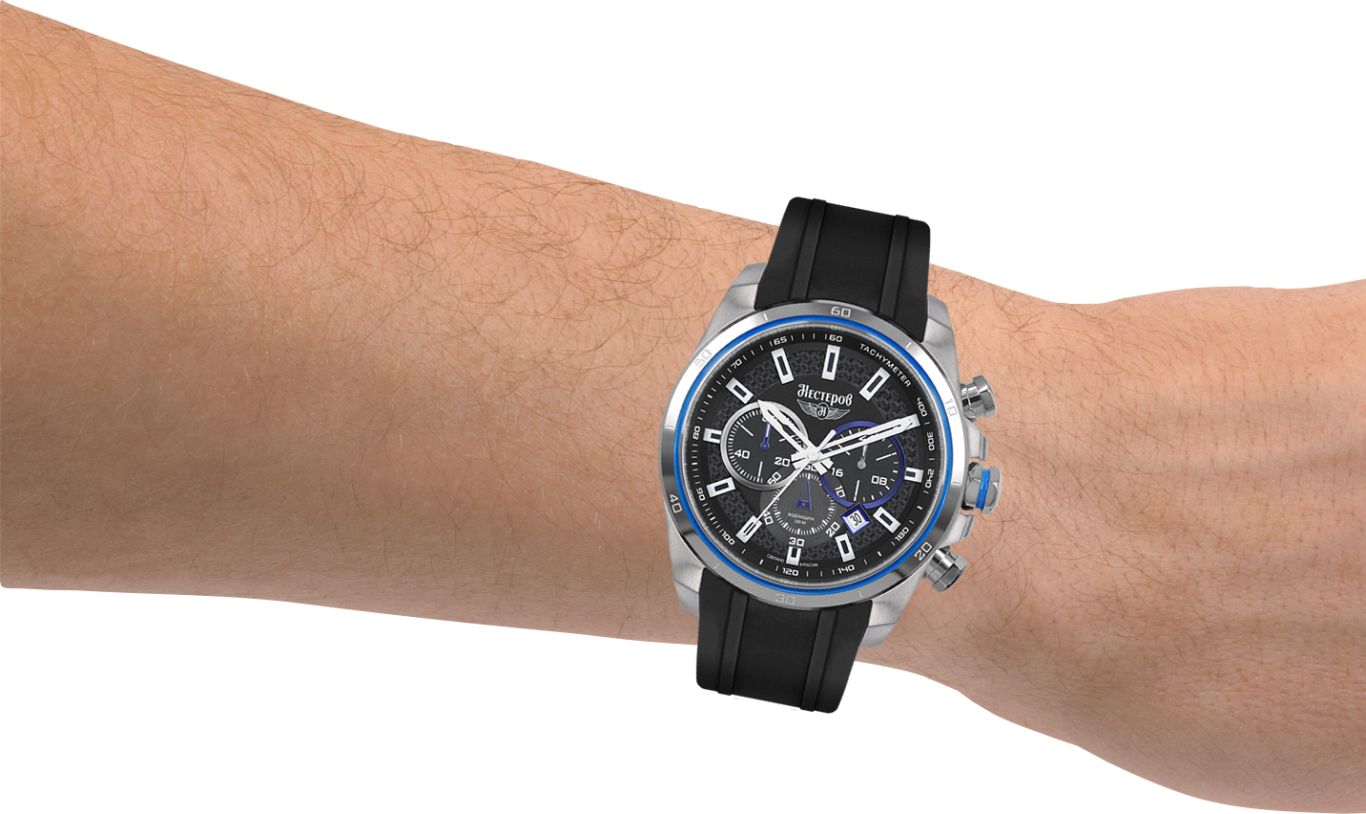 watches on hand PNG image    图片编号:9892