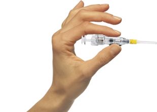 Syringe in hand PNG    图片编号:12378