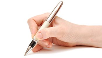 Pen in hand PNG image    图片编号:7408