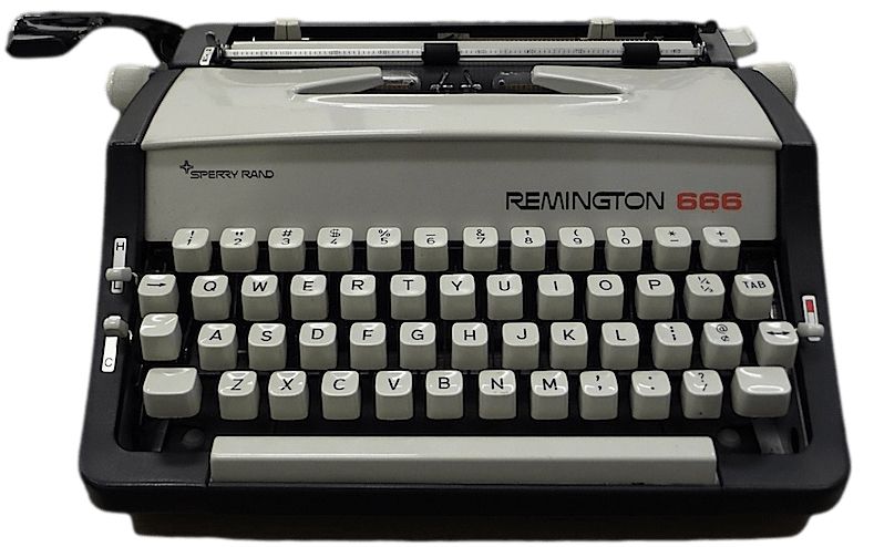 Typewriter PNG    图片编号:68555