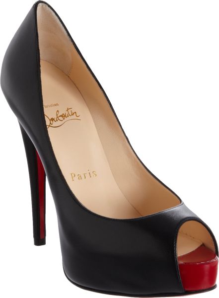 Louboutin PNG image 图片编号:10844